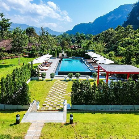 Montania Lifestyle Hotel Phanom Buitenkant foto