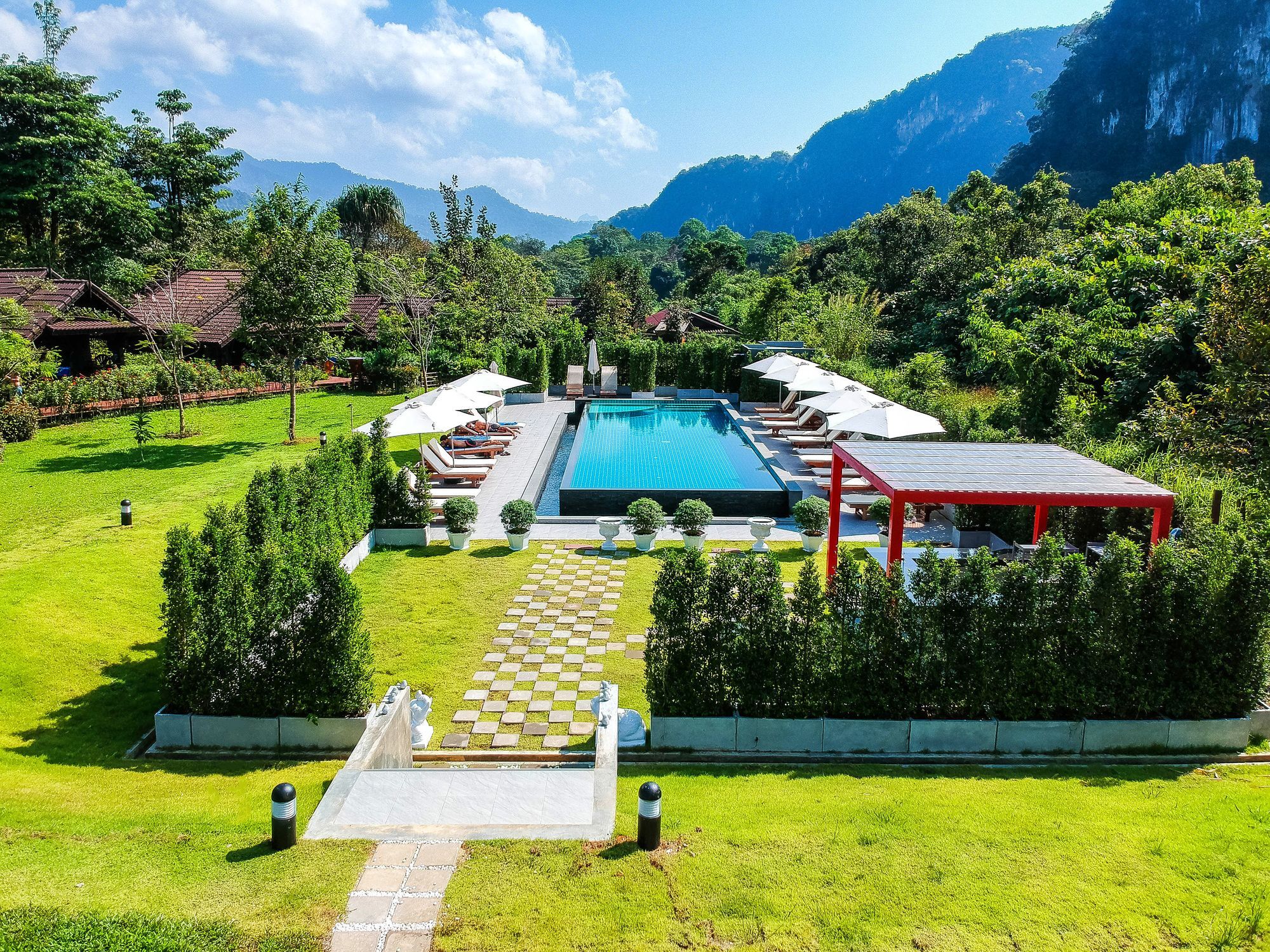 Montania Lifestyle Hotel Phanom Buitenkant foto