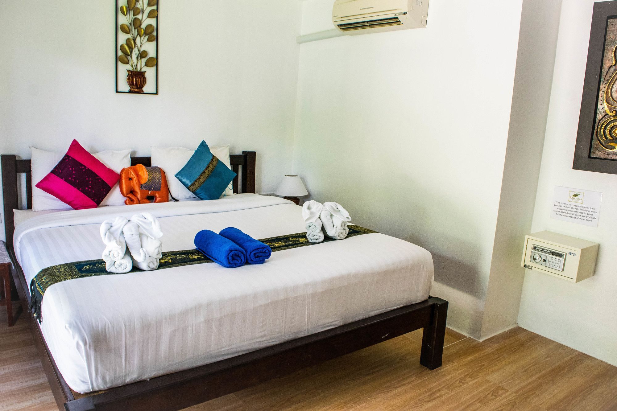 Montania Lifestyle Hotel Phanom Buitenkant foto