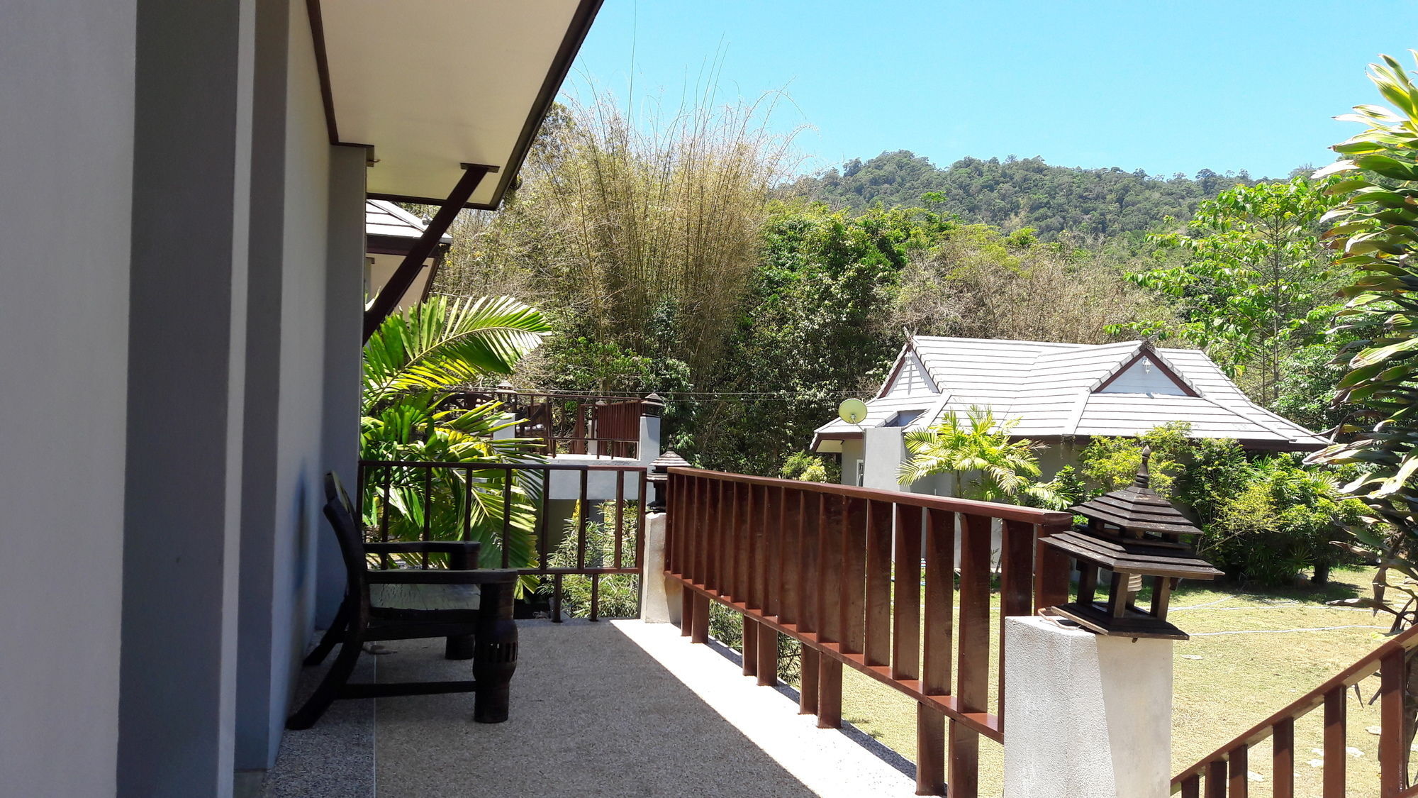 Montania Lifestyle Hotel Phanom Buitenkant foto