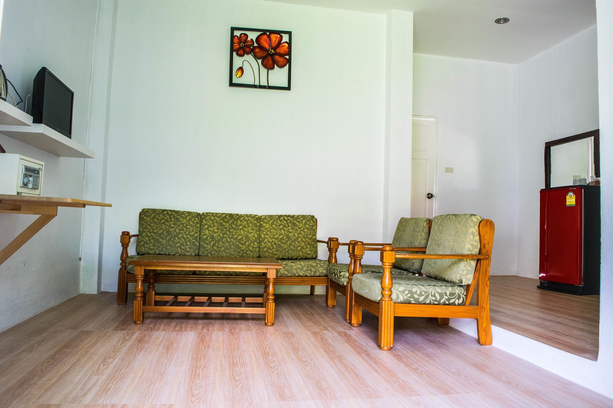 Montania Lifestyle Hotel Phanom Buitenkant foto