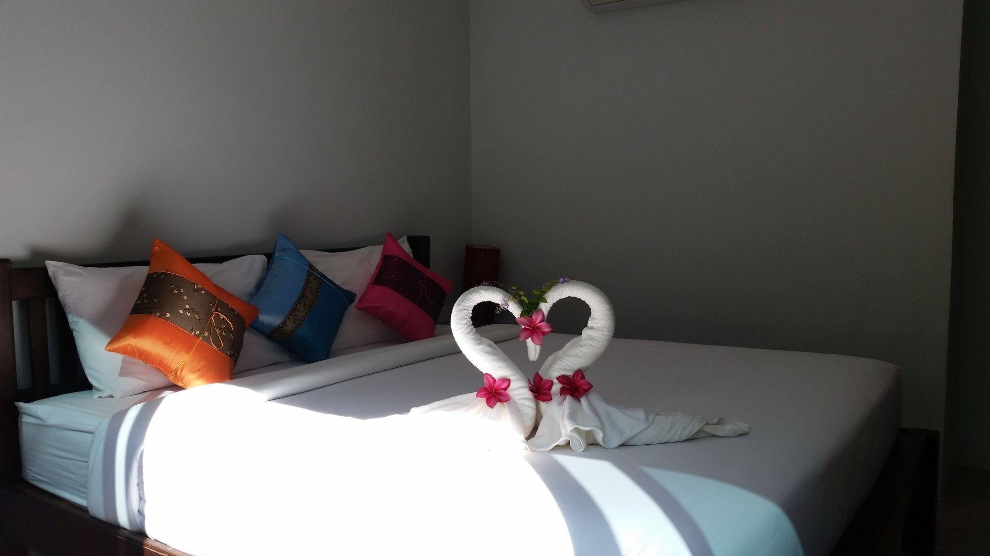 Montania Lifestyle Hotel Phanom Buitenkant foto
