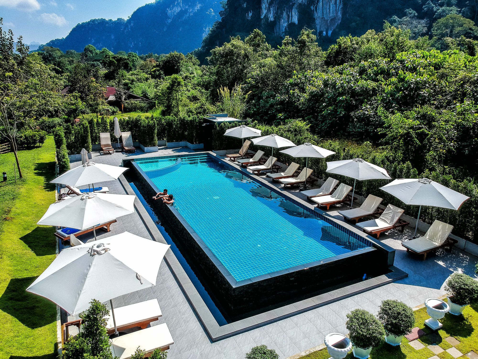 Montania Lifestyle Hotel Phanom Buitenkant foto